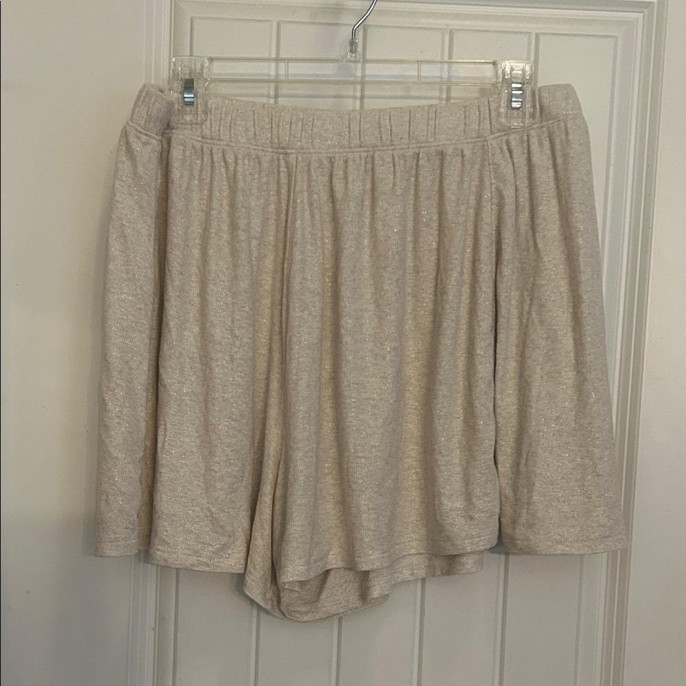 Aerie M beige with gold comfy shorts